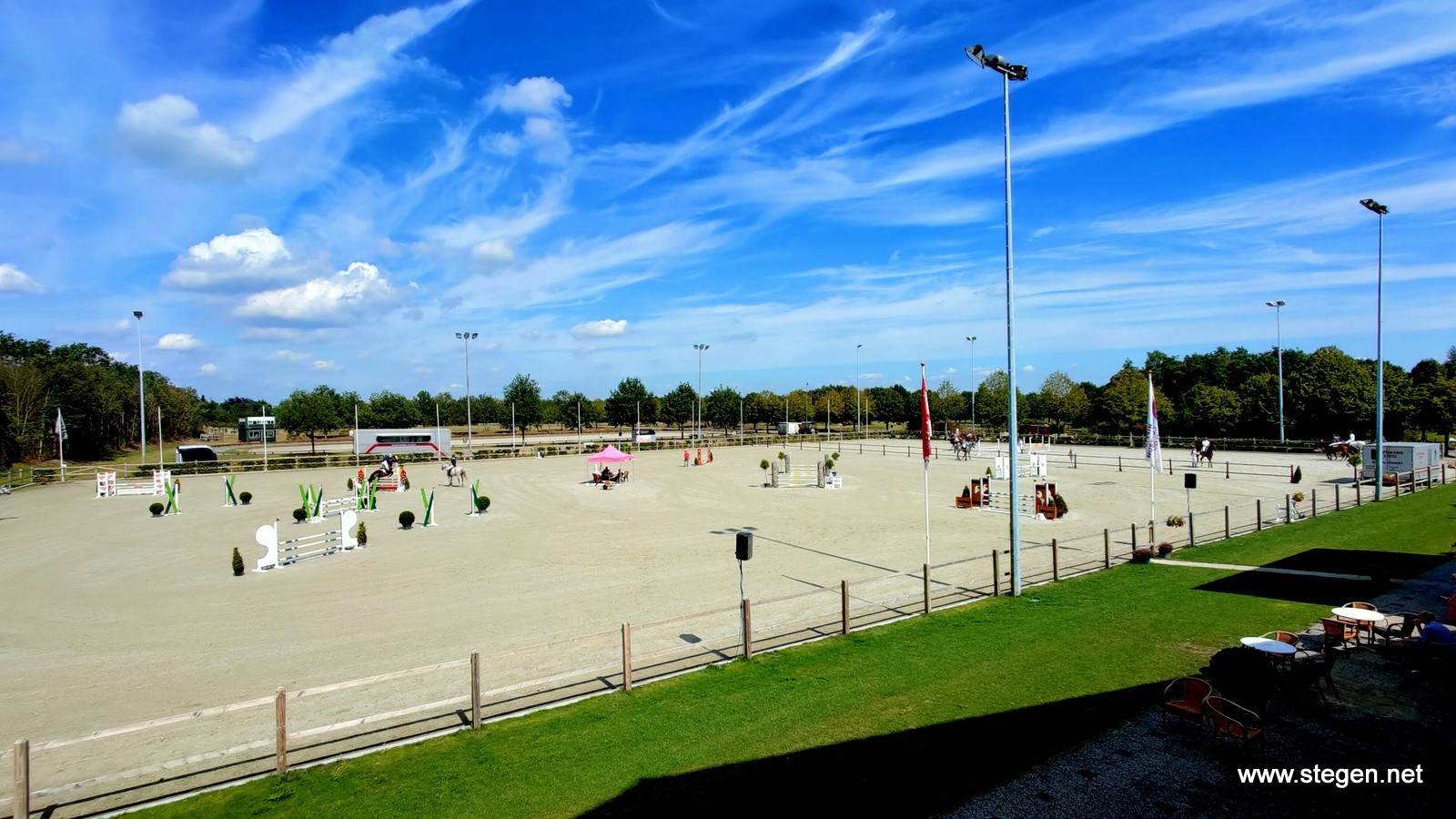 Zestien landen aan de start op sterk bezet CSI Exloo