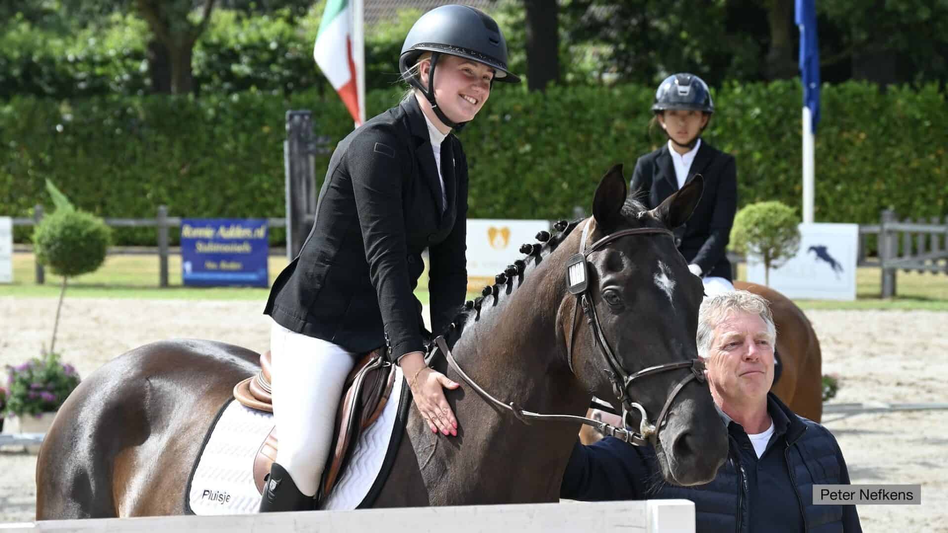 Evi-Pluis Bentum