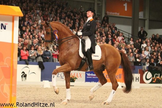Adelinde Cornelissen heeft vrijdag de kür gewonnen bij de World Dressage Masters in het Belgische Mechelen.