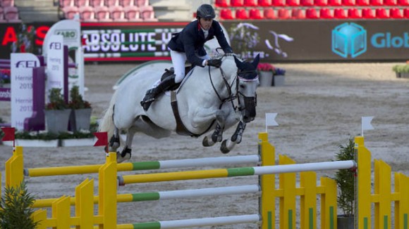 Ben Maher zette met Cella de beste rit neer in het jachtparcours. ©FEI