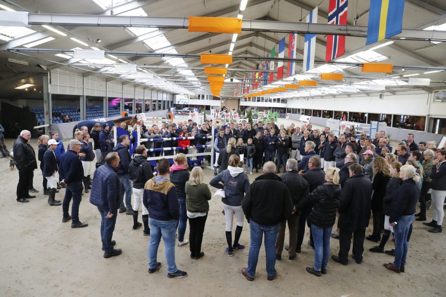 Overleg met de geschrokken deelnemers van het CSI Salland.