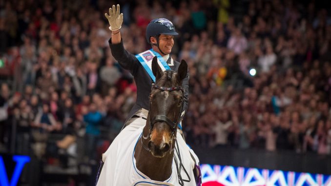 Carl Hester en Nip Tuck wonnen de wereldbeker in Londen. foto: Jon Stroud Media | FEI