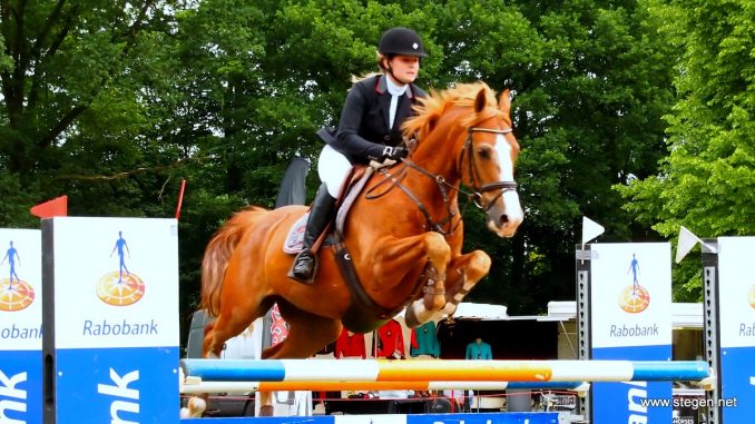 Heeresveldconcours 2016 Claudia van Dijk met Wednesday