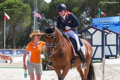 Dana van Lierop is zichtbaar blij met haar proef op Equestricons Walkuere.