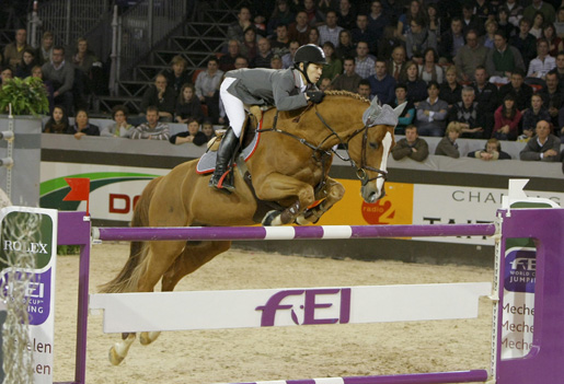 Eiken Sato rijdt naar de zege in Mechelen. ©FEI/Dirk Caremans