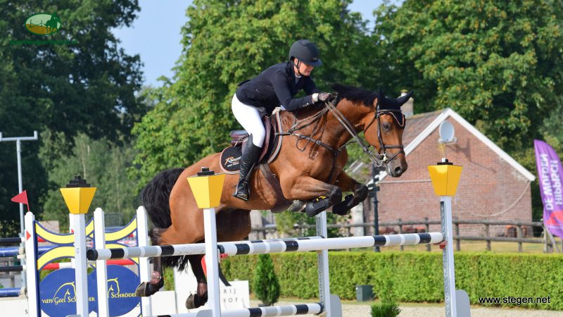 Outdoor Zuidwolde Fabiënne Roelofsen