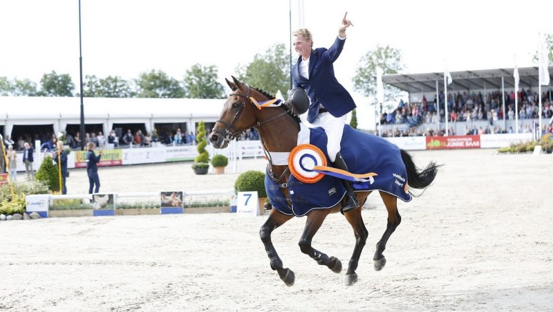 Frank Schuttert was vorig jaar op eigen terrein winnaar van de Grote Prijs van het CSI Ommen.
