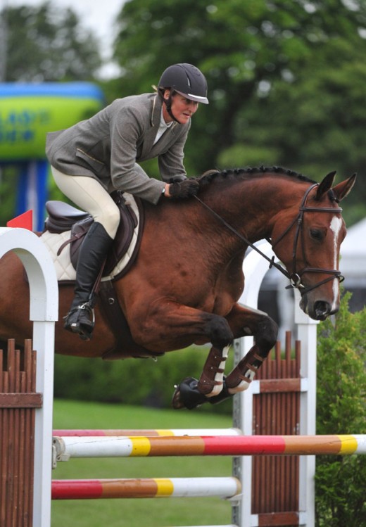 GerdaBolding-HappyasLarry Gerda Bolding won met Happy as Larry de L-finale om de Eurohill Cup.