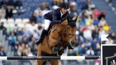 Harrie Smolders en Regina Z op weg naar de overwinning in Shanghai.