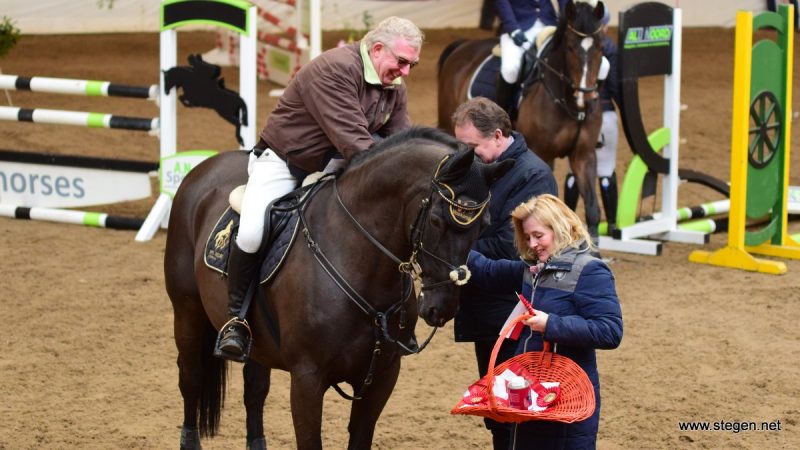 Heino Voskamp won met Chagador de finale van Roos in de Regio