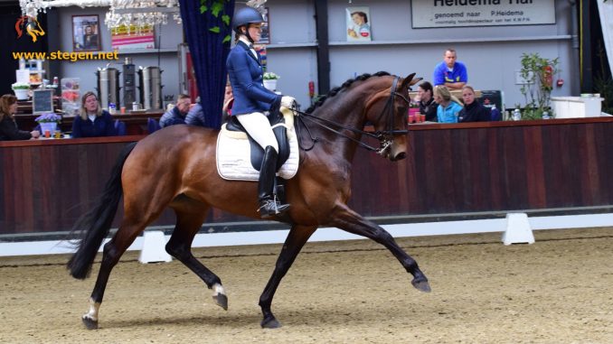 Veronique Roerink met Flanell