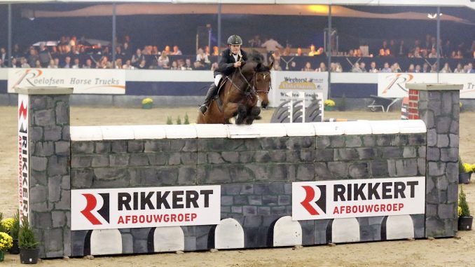 puissance Indoor Wierden. Johannes Eiden en Airplane in actie tijdens de puissance van Indoor Wierden. foto: Indoor Wierden | Fototrailer