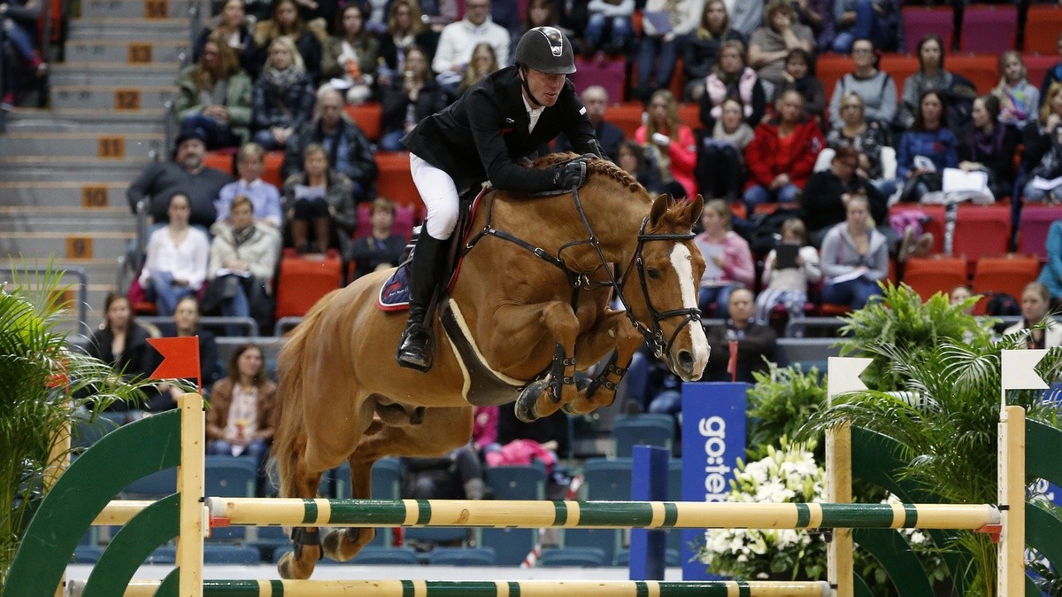 Grote Prijs Vestfold Jur Vrieling met Arezzo VDL (archief). foto: VDL Stud