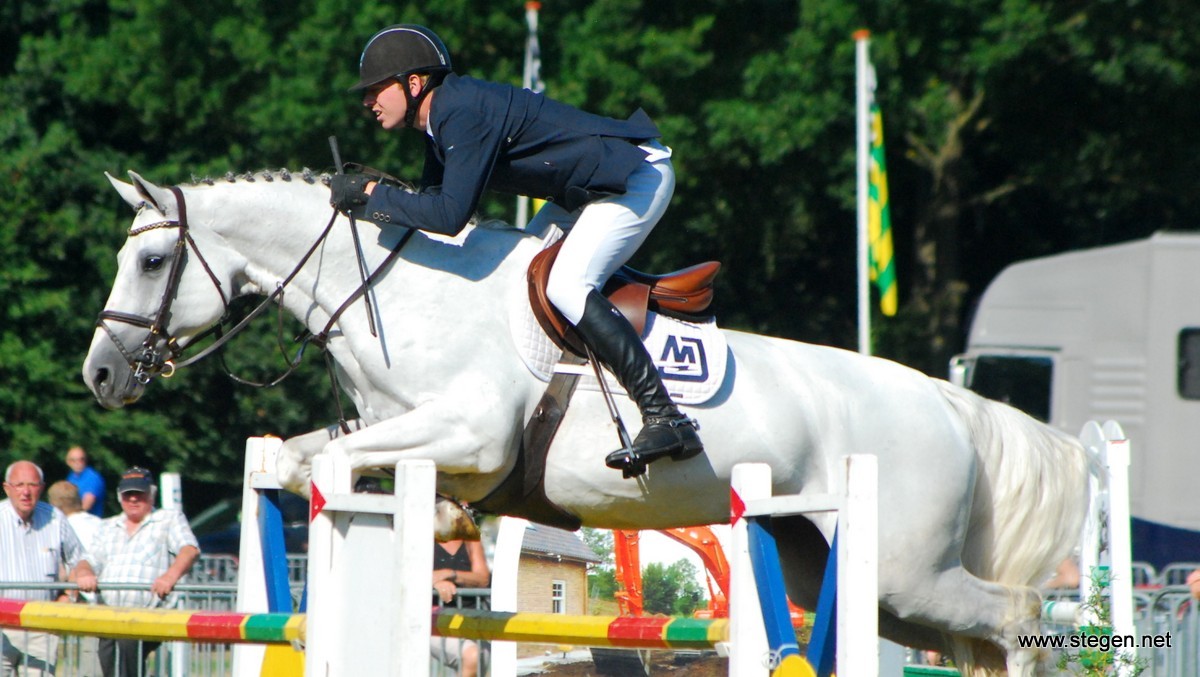 Lennard de Boer won met Bonea Field het ZZ-klassiek op het CH Haulerwijk in Tolbert. Foto: Steven Stegen