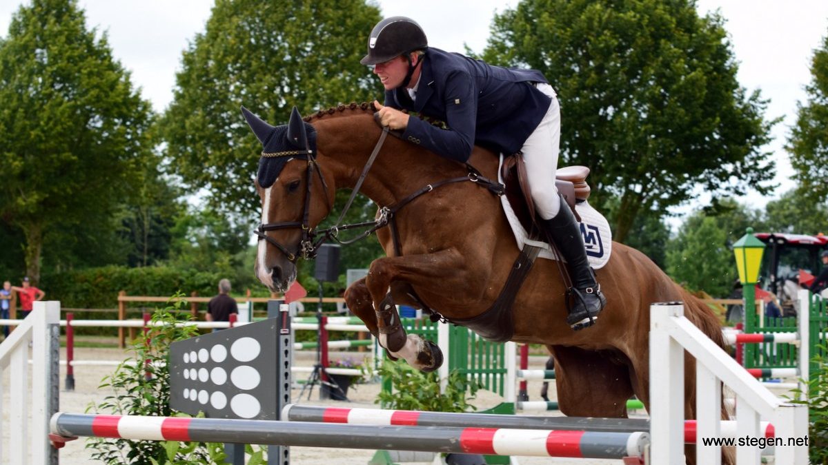 Lennard de Boer gaat in de ZZ aan de leiding met Fyenda en staat met Falanita (foto) op de tweede plaats.