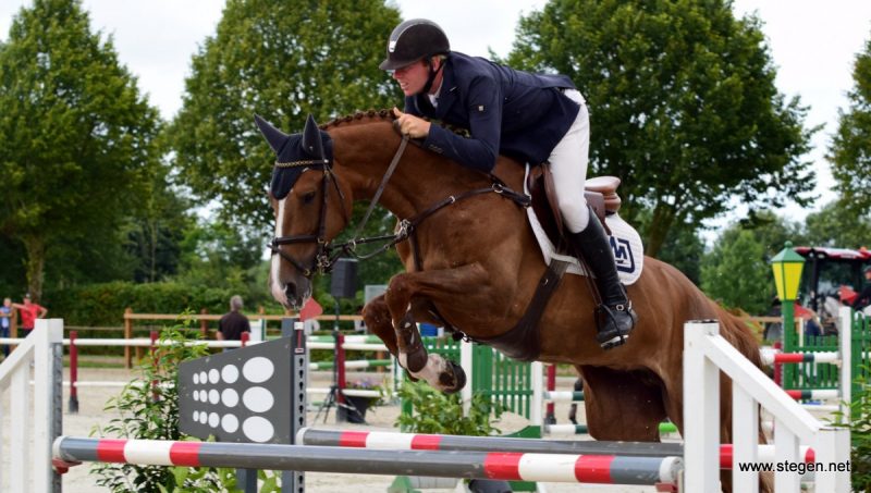 Lennard de Boer gaat in de ZZ aan de leiding met Fyenda en staat met Falanita (foto) op de tweede plaats.