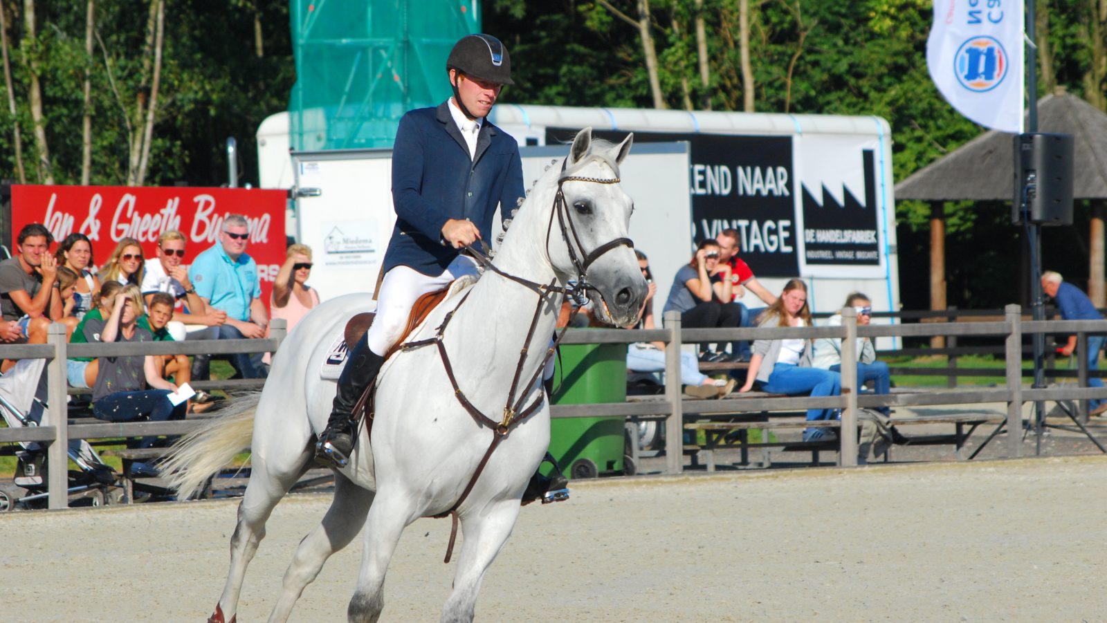 Grote Prijs Jumping Outdoor Tolbert. Lennard de Boer met Zazou.