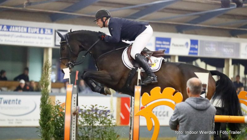 Lennard de Boer met Zento tijdens Indoor Wierden.