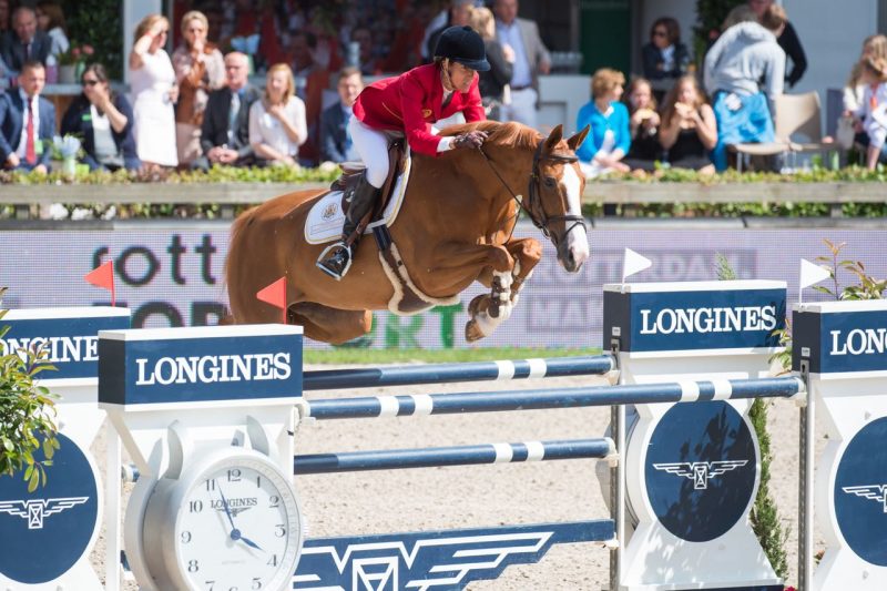 Luciana Diniz won met Fit for Fun de Grote Prijs CHIO Rotterdam.