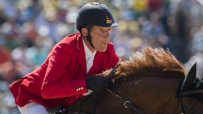 Ludger Beerbaum tijdens de Olympische spelen met Casello. foto: FEI | Richard Juilliart