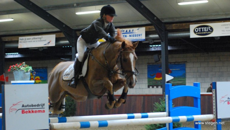 Marianne Boerema met Casablanca op weg naar de Groninger titel in de ZZ. foto: Steven Stegen