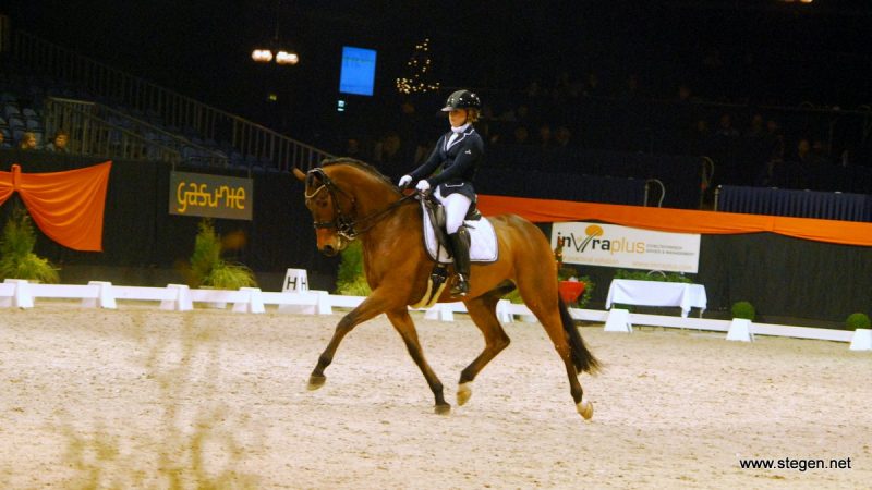 Marissa Spoor won bij Indoor Groningen de klasse Z met Empire S.