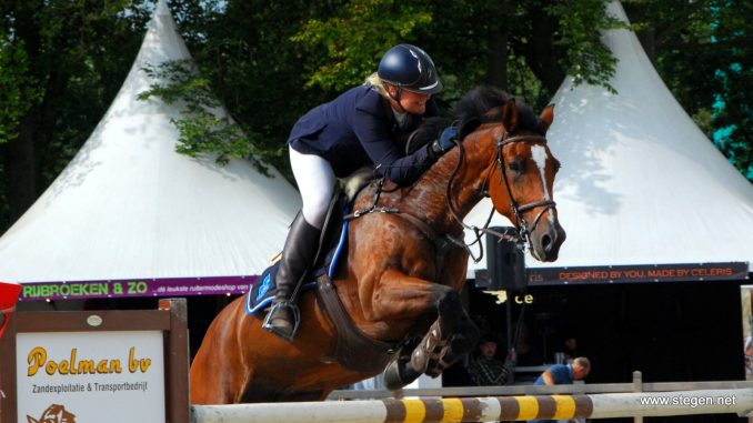 Indoor Wierden. Martine Gramsbergen met Beat It GH. archieffoto