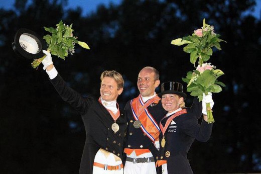 NKdres2011-podium