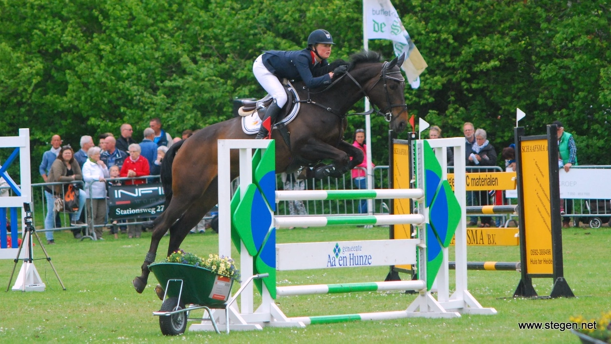 Jumping Amsterdam. Renate Beuving met Berona