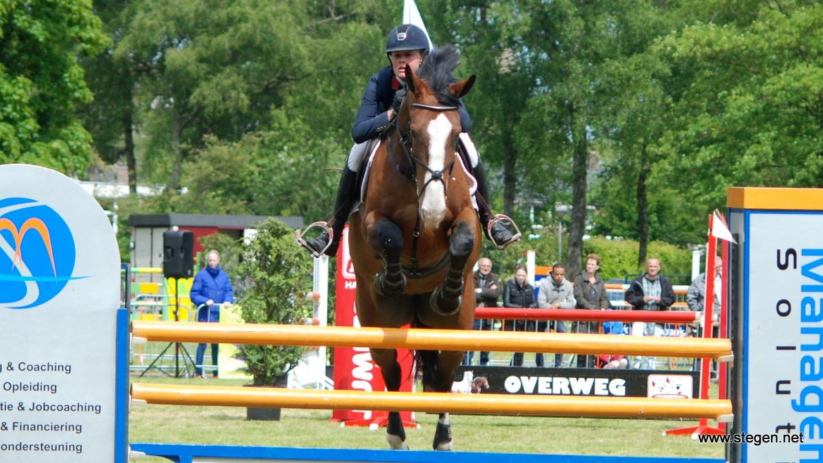 Renate Beuving won met Desteny de finale op het CH Rouveen.