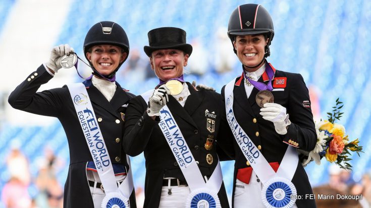 Het podium bij de Grand Prix Special met Laura Graves, Isabell Werth en Charlotte Dujardin.