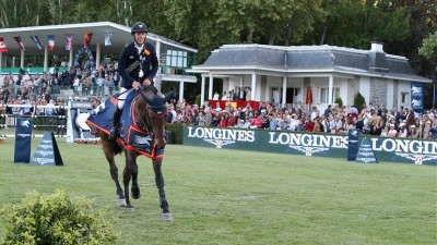 Maikel van der Vleuten en Verdi tijdens de ereronde. ©Stefano Grasso