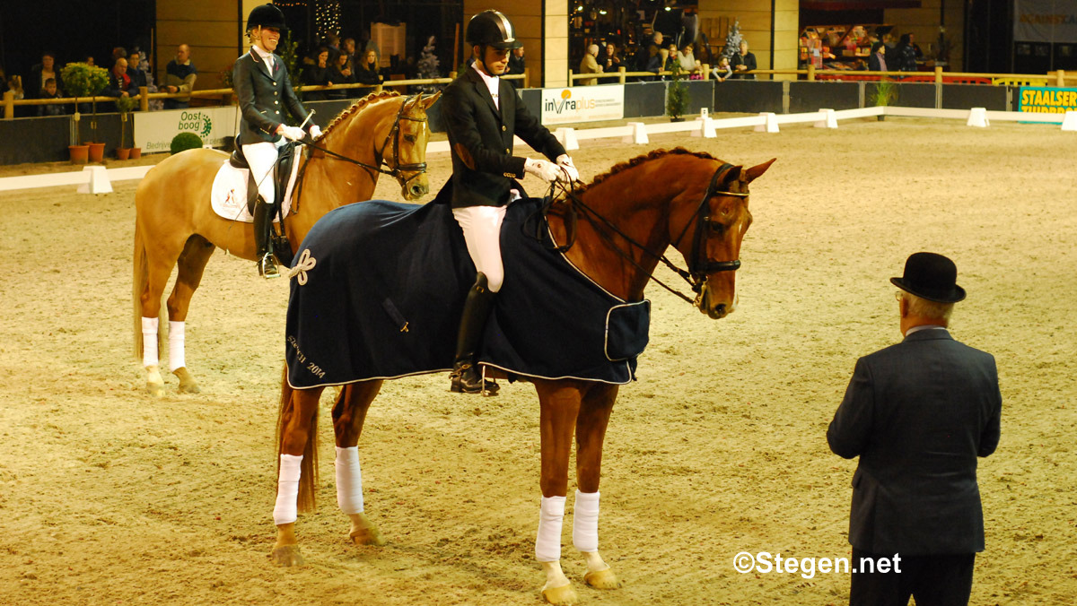 De prijsuitreiking in de Z1, met winnaar Bronno Bloem en Linda Kouwenhoven. ©Steven Stegen