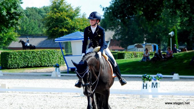 Zoë Schipper na haar proef met Venice. foto: Steven Stegen