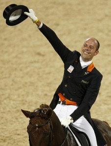 Hans-Peter Minderhoud trok de kar voor Nederland met Nadine.